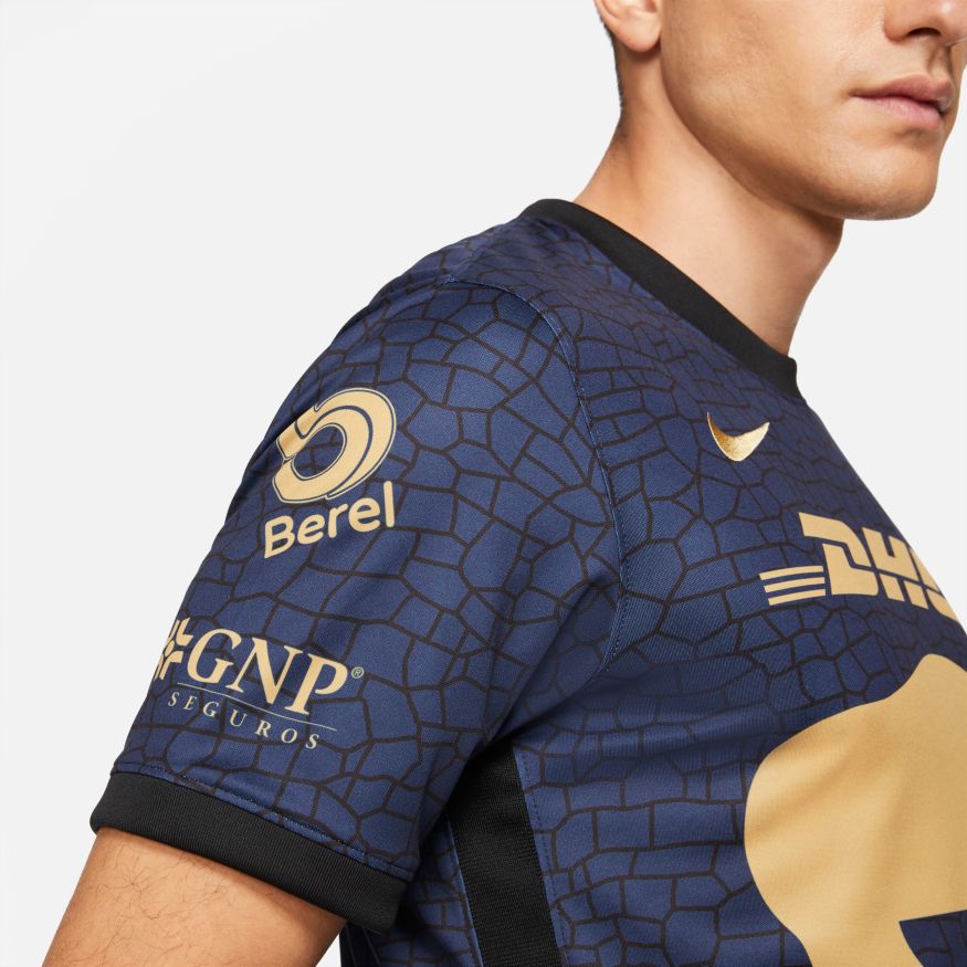 NIKE PUMAS UNAM JERSEY DE VISITA 2021/22 7