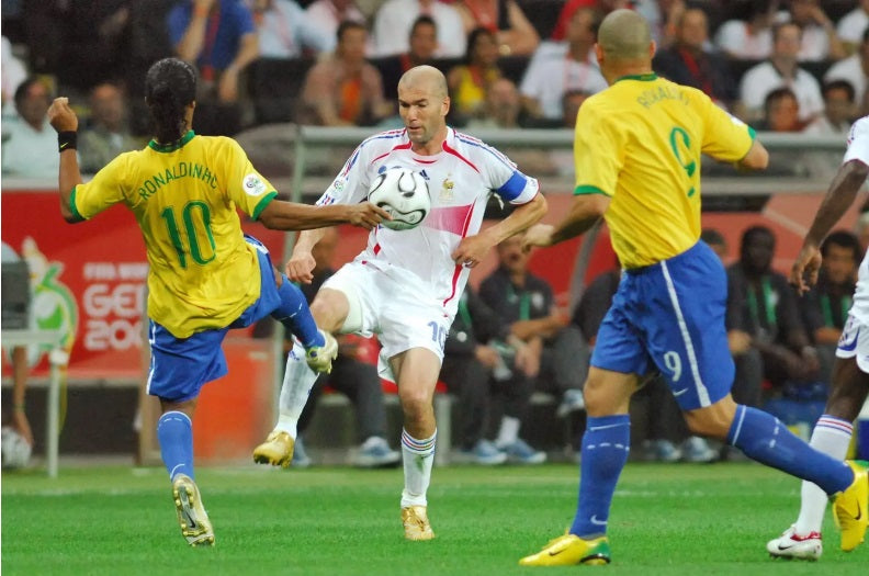 NIKE RONALDINHO BRASIL JERSEY DE CASA COPA MUNDIAL FIFA 2006 5