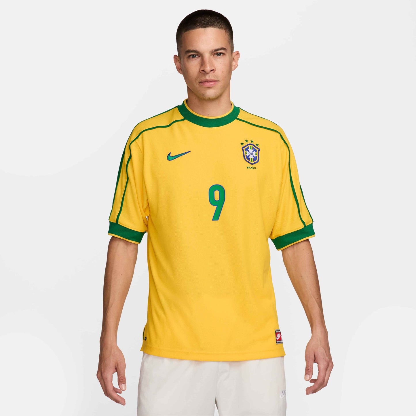 Vista completa frontal del Jersey de Ronaldo Brasil Local Mundial FIFA 1998, en Futbol90MX