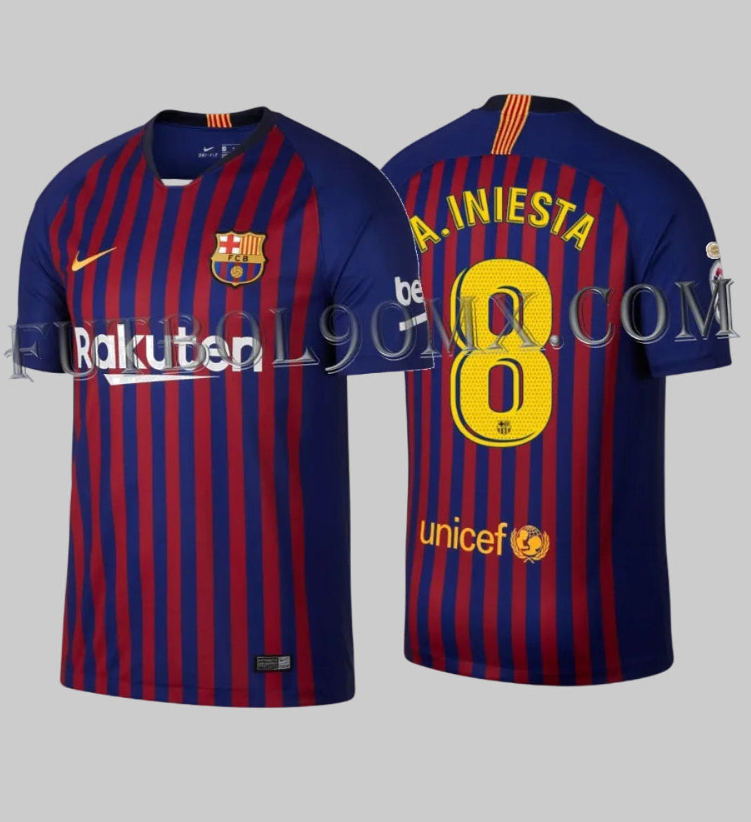 Vista dual del jersey Nike FC Barcelona Home 2018/19; frente con patrocinador Rakuten y dorso con dorsal oficial A. INIESTA #8, pieza de Historical Archive Boutique Futbol90MX verificada con el código 894430-456.