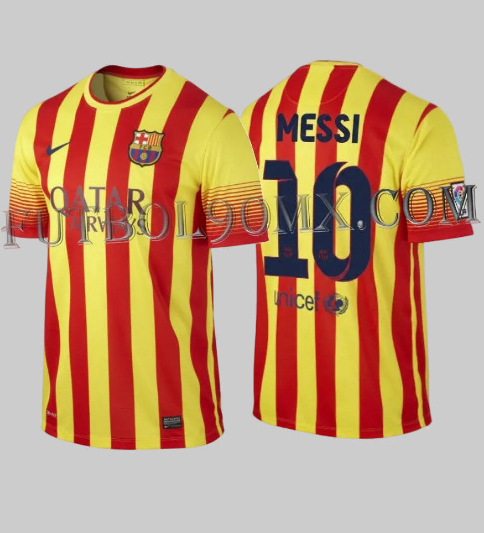 Imagen de archivo doble del jersey Nike FC Barcelona Away 2013/14 (Ref. 532823-703) que muestra simultáneamente la parte delantera y trasera de la pieza de Lionel Messi en Futbol90MX
