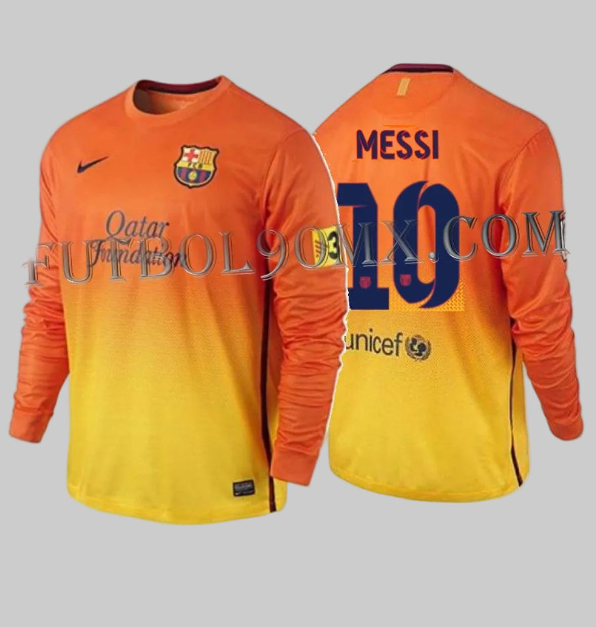 Jersey mostrando frente y posterior con dorsal del nombre MESSI y el número 10 en tipografía oficial azul marino del FC Barcelona temporada 2012/13 478327-815