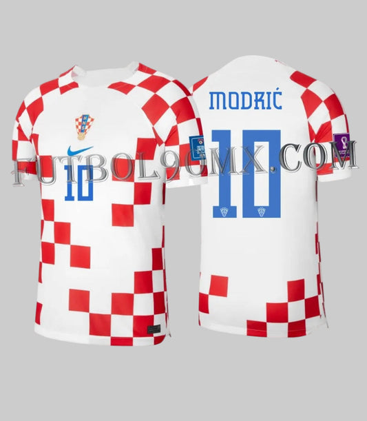 Jersey de local de la Selección de Croacia, Copa Mundial FIFA 2022, edición oficial Luka Modrić #10. Diseño clásico de cuadros rojos y blancos de Nike DN0684-100. Producto Deadstock en Futbol90MX