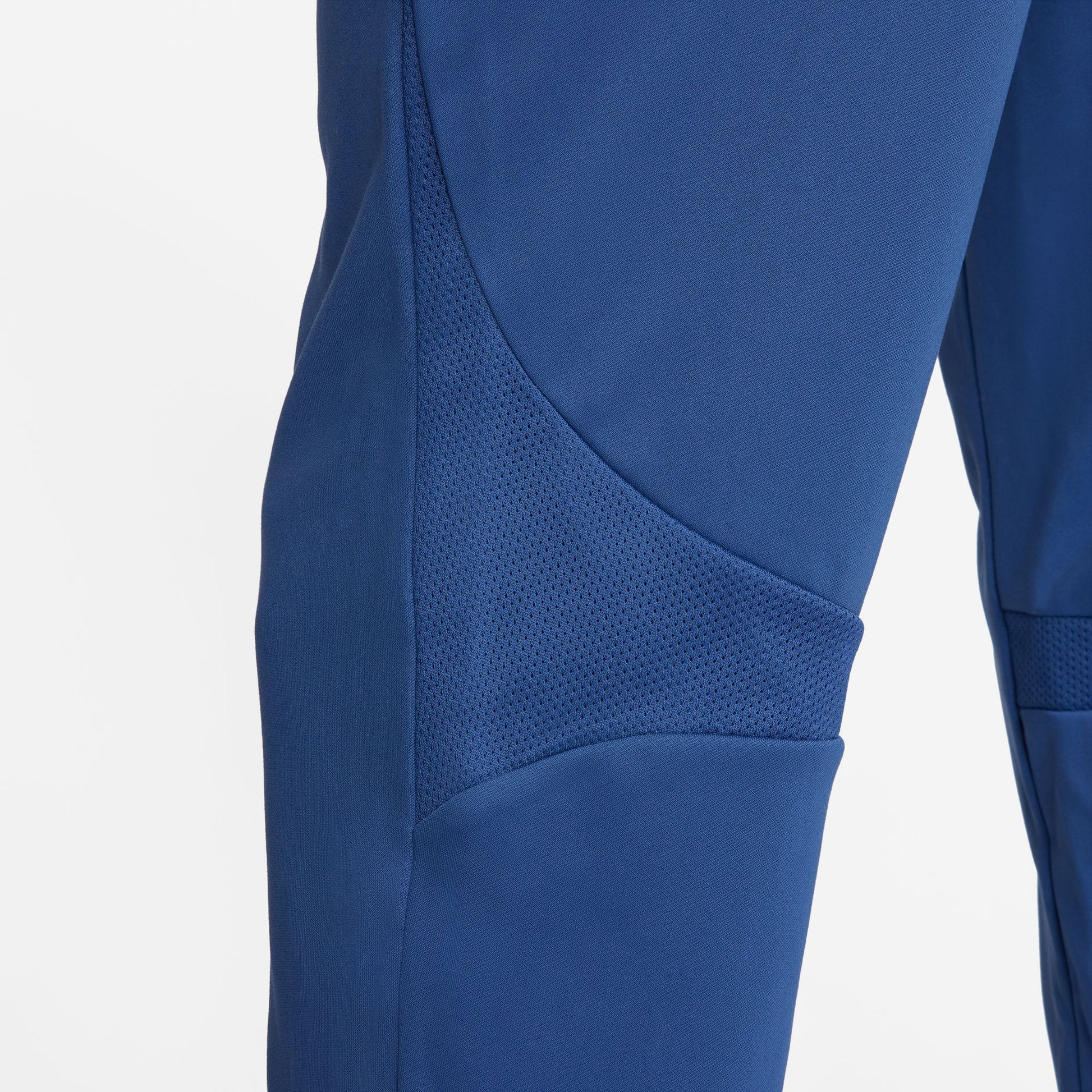 NIKE PUMAS UNAM ACADEMY PRO PANTS DE ENTRENAMIENTO 2023/24 4