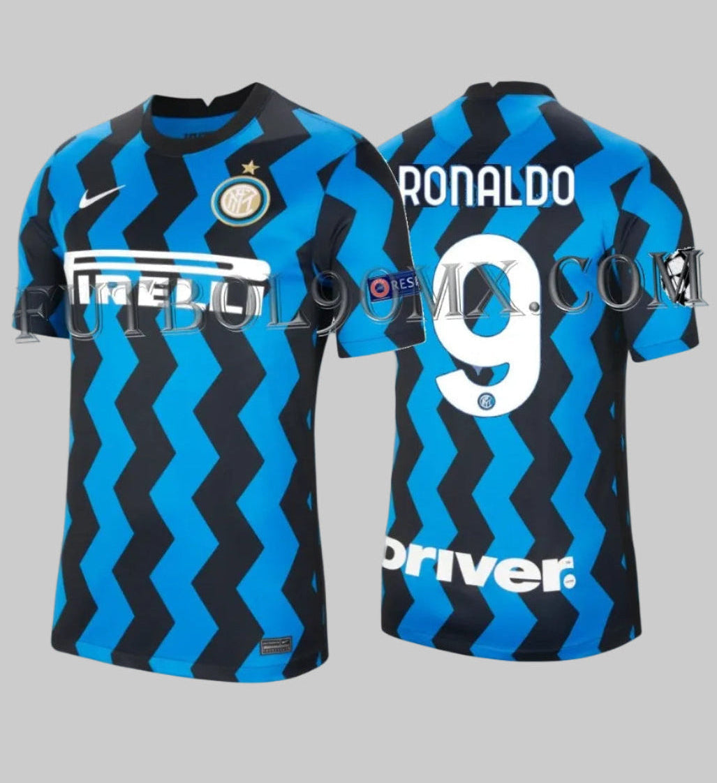 Vista dual del Jersey Nike de Ronaldo Inter Milan de Local UEFA CHampions League 2020-21, codigo CD4240-414, disponible en Historical Archive Boutique Futbol90MX