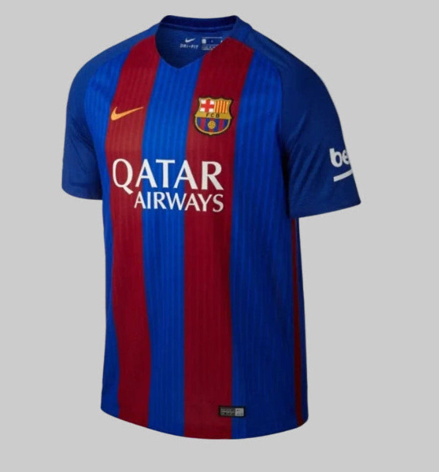 Jersey de local del FC Barcelona temporada 2016/17, diseño clásico con franjas verticales azulgranas y cuello en V, Nike Dri-FIT, codigo 776850-481, disponible en Futbol90MX