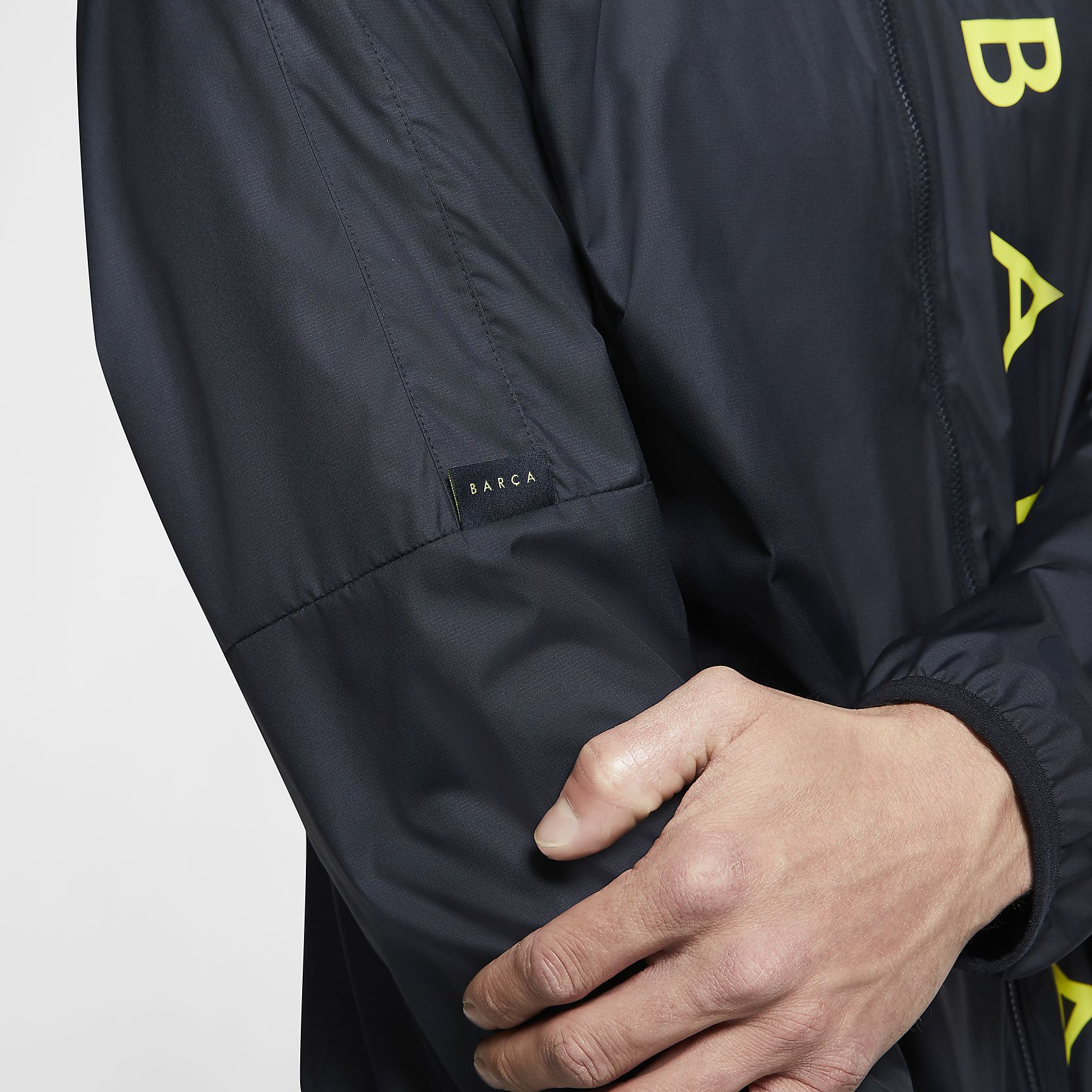 NIKE FC BARCELONA CHAMARRA LIGERA ALL WEATHER 2020 8