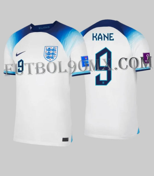 Jersey de local de la Selección de Inglaterra, Copa Mundial FIFA 2022, edición oficial Harry Kane #9. Diseño Nike con gradiente azul sobre base blanca (DN0687-100). Producto Deadstock en Futbol90MX