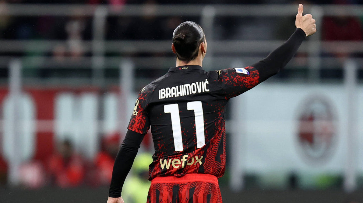 PUMA ZLATAN IBRAHIMOVIC AC MILAN X KOCHE JERSEY CUARTO 2022/23 9
