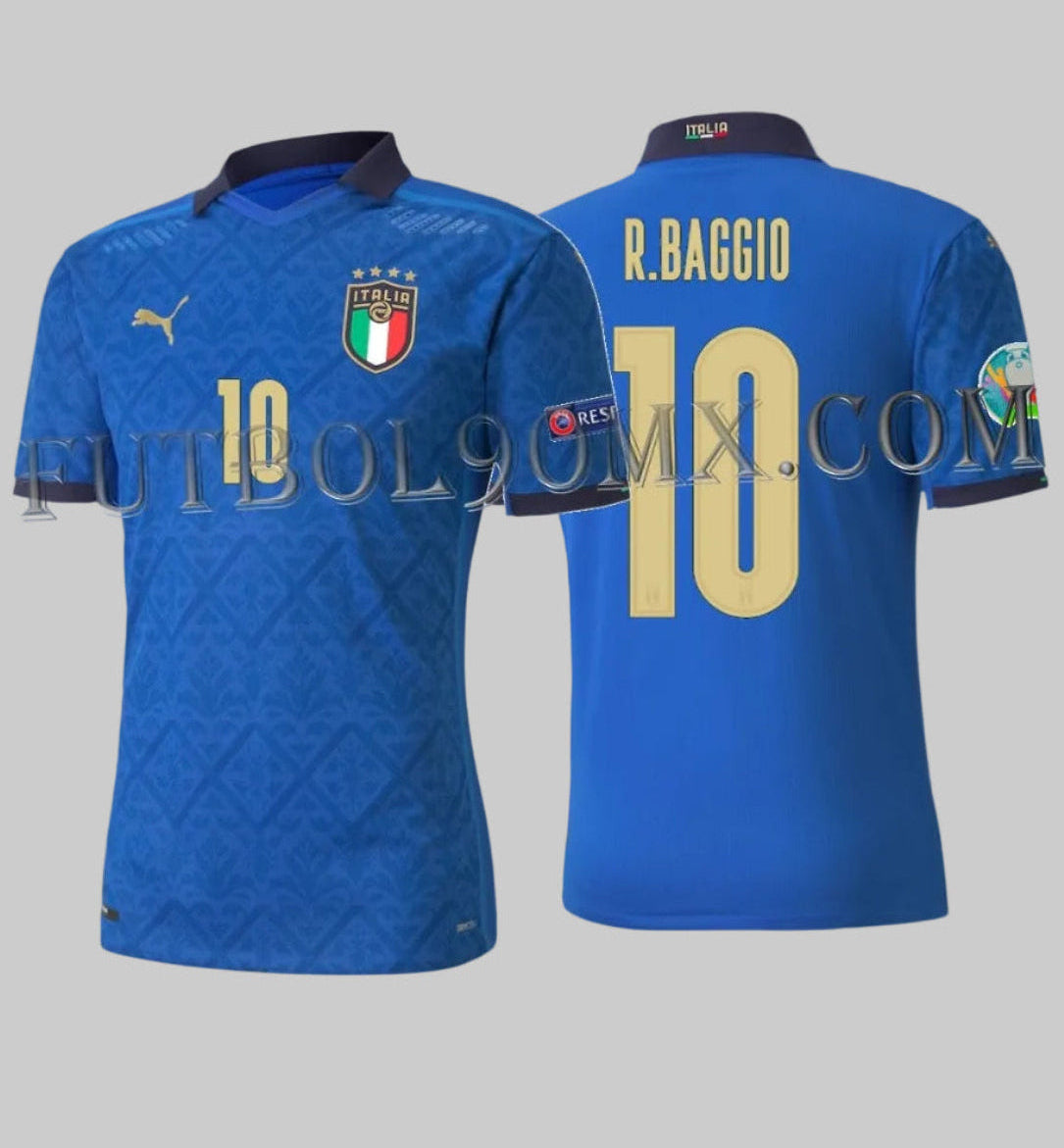 Vista frontal y posterior del jersey Puma Italia Authentic Match de local de la Euro 2020/21 codigo 762919-01, personalizado con el nombre y dorsal de Roberto Baggio (10) en Historical Archive Boutique Futbol90MX
