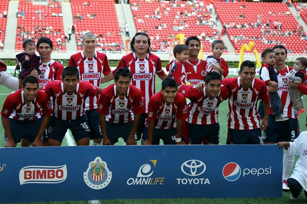 REEBOK CHIVAS DE GUADALAJARA JERSEY DE CASA 2010/11 7