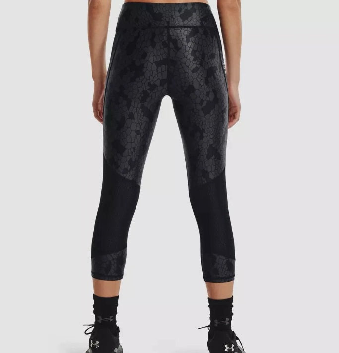 UNDER ARMOUR ISO-CHILL LEGGINGS CAPRI DE COMPRESION PARA MUJER Gris 2