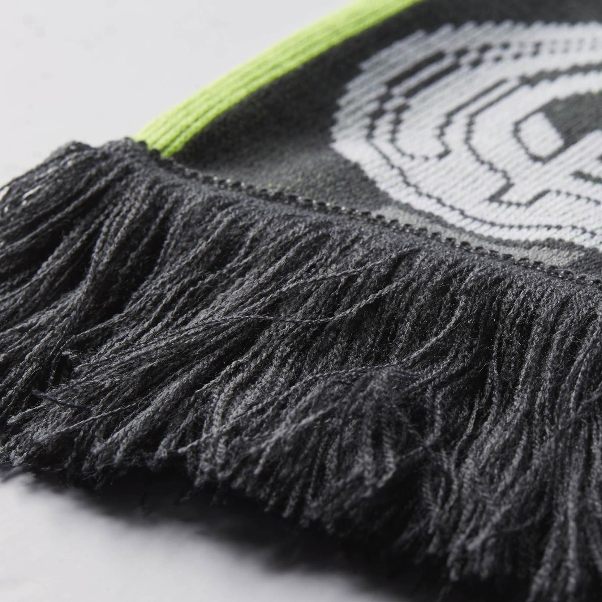 ADIDAS REAL MADRID BUFANDA FANS 3