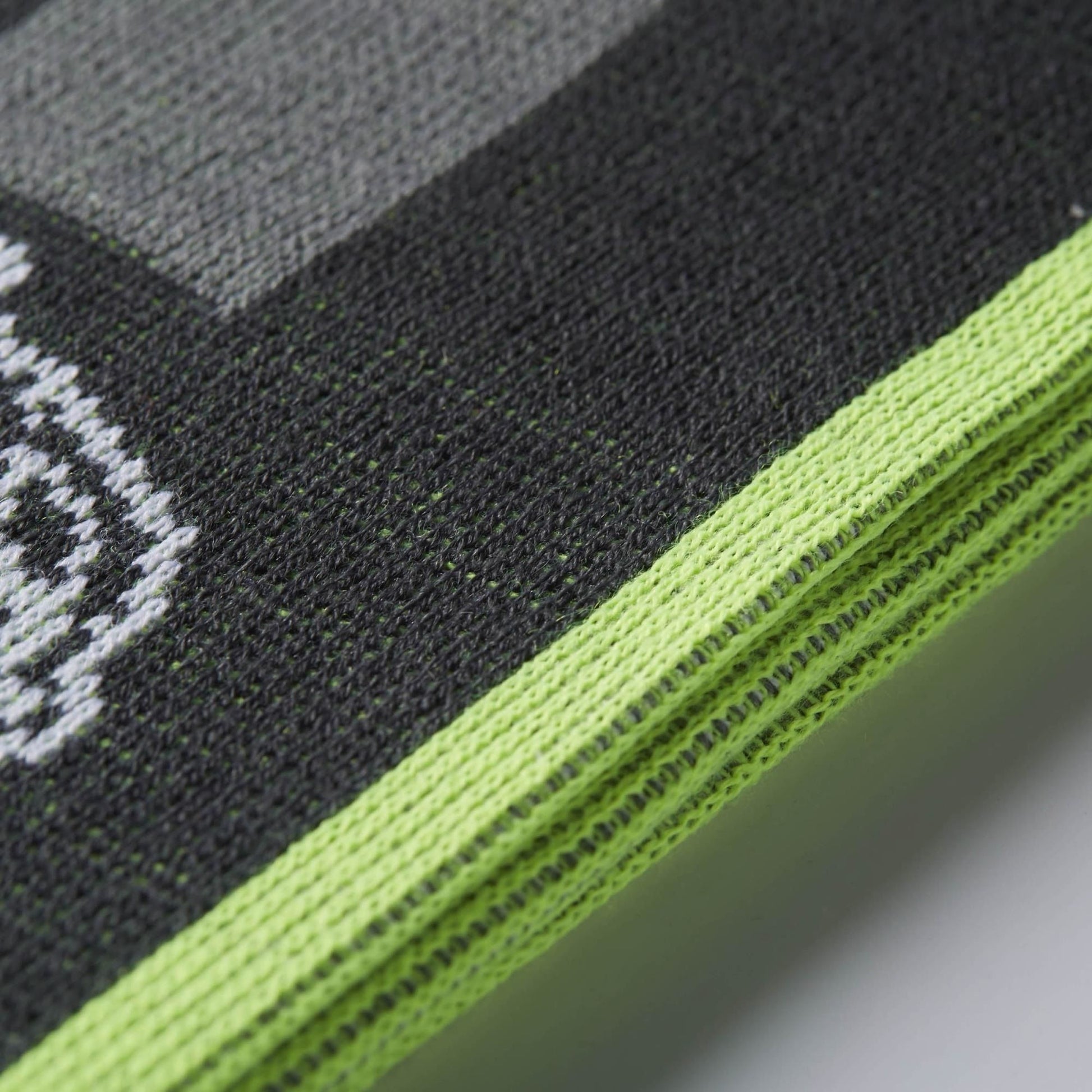 ADIDAS REAL MADRID BUFANDA FANS 4