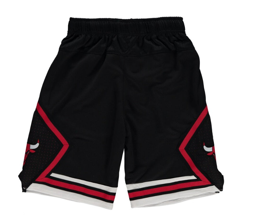 ADIDAS CHICAGO BULLS SHORTS SWINGMAN DE BASKETBALL PARA NIÑOS 2