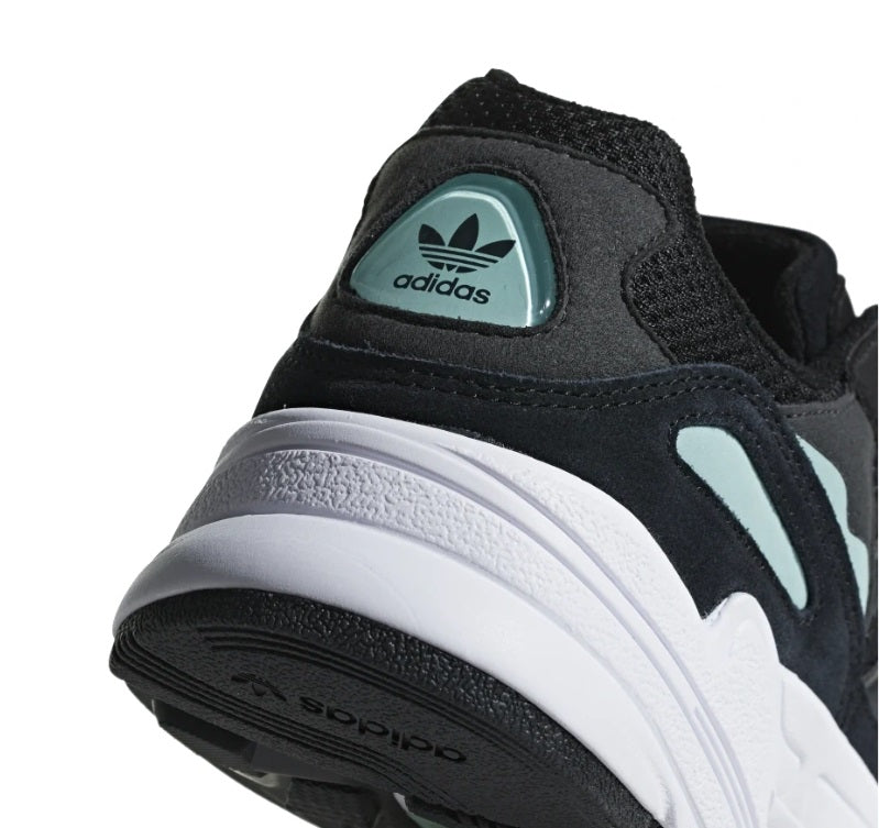 ADIDAS ORIGINALS YUNG-96 ZAPATOS PARA NIÑO Negro 6