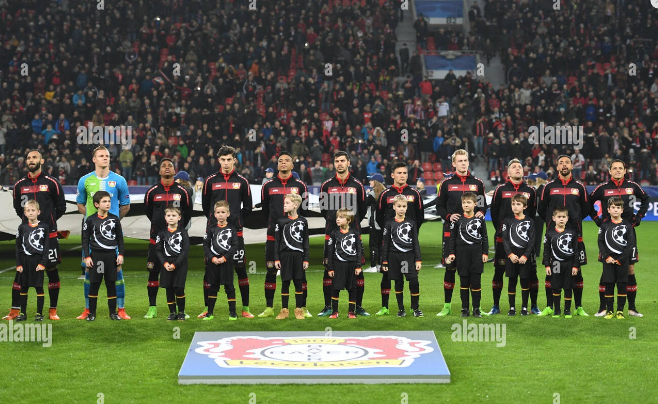 JAKO BAYER LEVERKUSEN CHAMARRA CON GORRA ANTHEM UEFA CHAMPIONS LEAGUE 2016/17 3