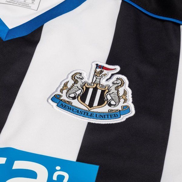 PUMA NEWCASTLE UNITED JERSEY DE CASA 2015/16 3