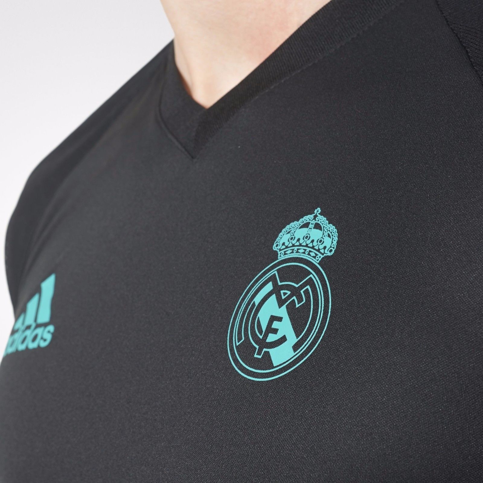 ADIDAS REAL MADRID JERSEY DE ENTRENAMIENTO 2017/18 3